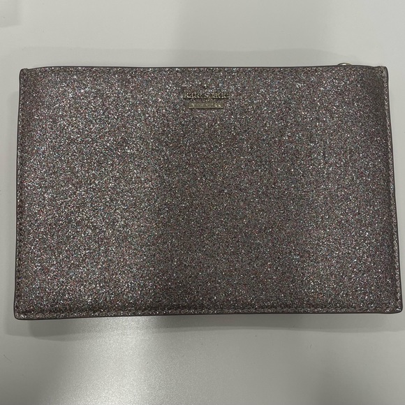 Kate Spade pouch - Picture 1 of 3